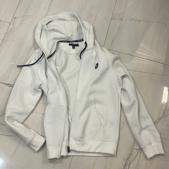 Brand new Kenneth Cole sweater - Picture 1 of 2